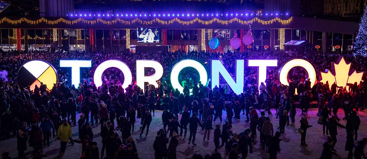 things to do in toronto at night free toronto crowds around the neon sign