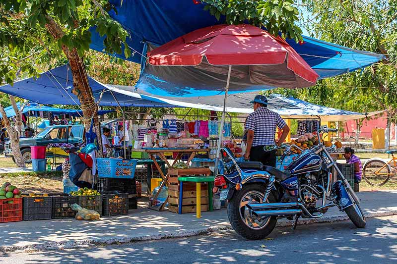 things to do in yucatan merida street vendors on the Yucatan Peninsula