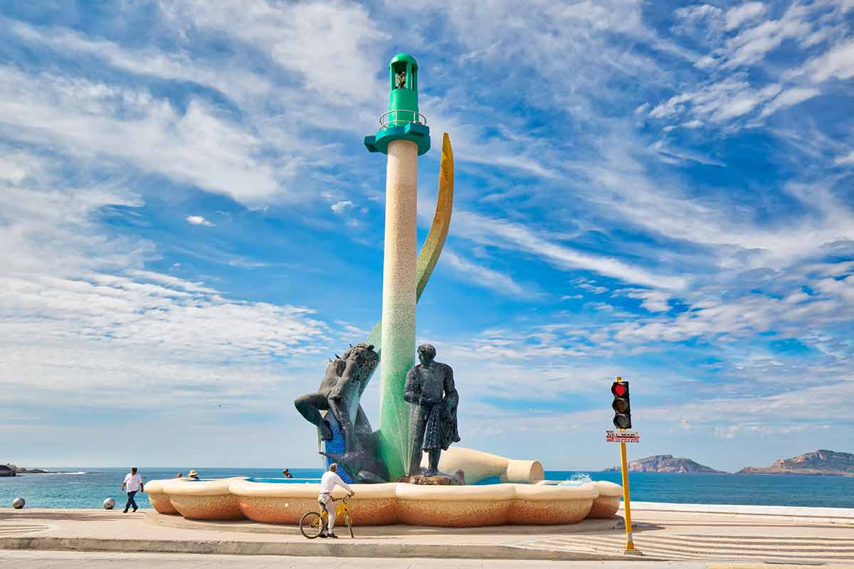 things to do mazatlan fishermen monument