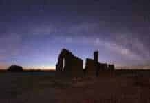 things to do temple tx at night silhouette of ruins of Fort Griffin against a starry sky