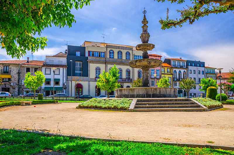 Braga: Scavenger Hunt and City Highlights Walking Tour