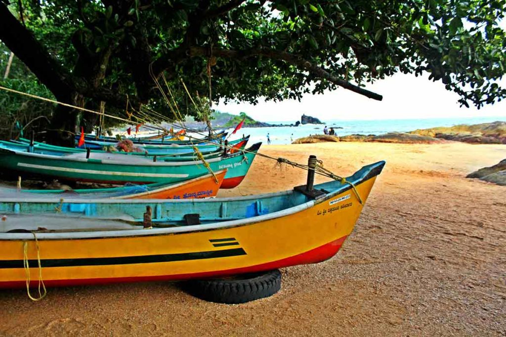 colourful boats in gokarna