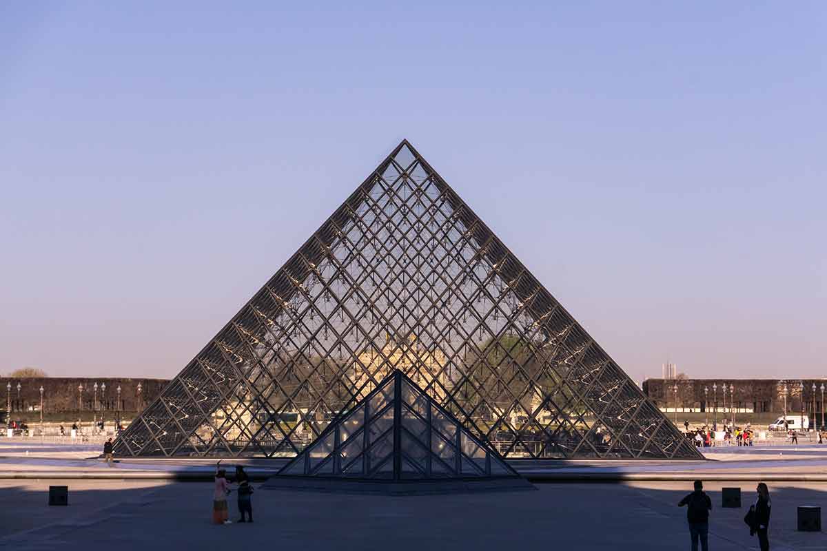 Paris: Skip the Line Louvre Museum Masterpieces Guided Tour
