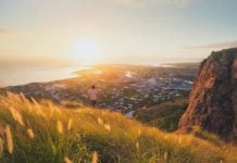 20 Things To Do In Townsville Right Now Castle Hill Lookout has a top view of townsville