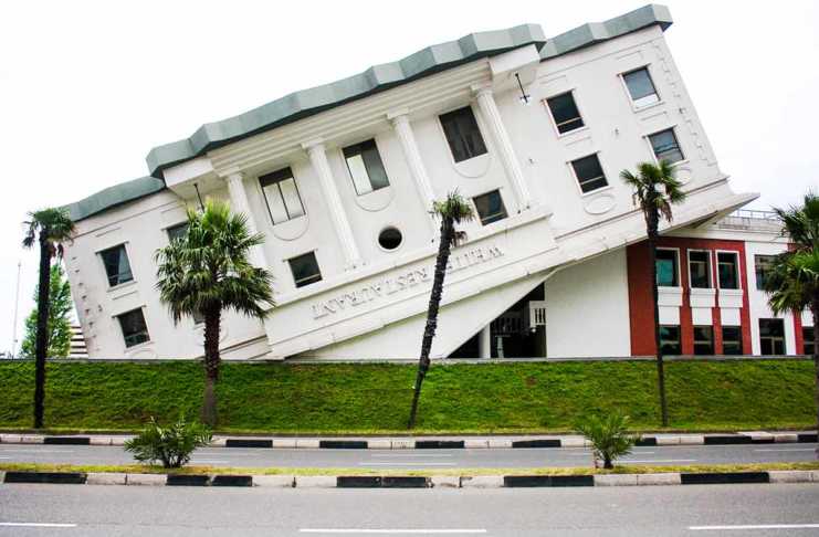 Inside the World’s Most Famous Upside-Down Houses upside down house georgia