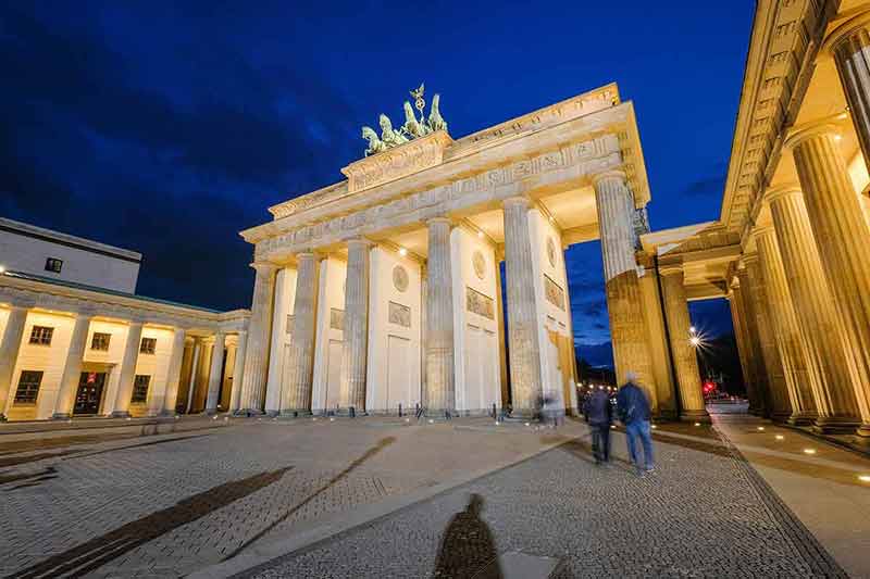 Night View Of Berlin Brandenburg Tor Gate