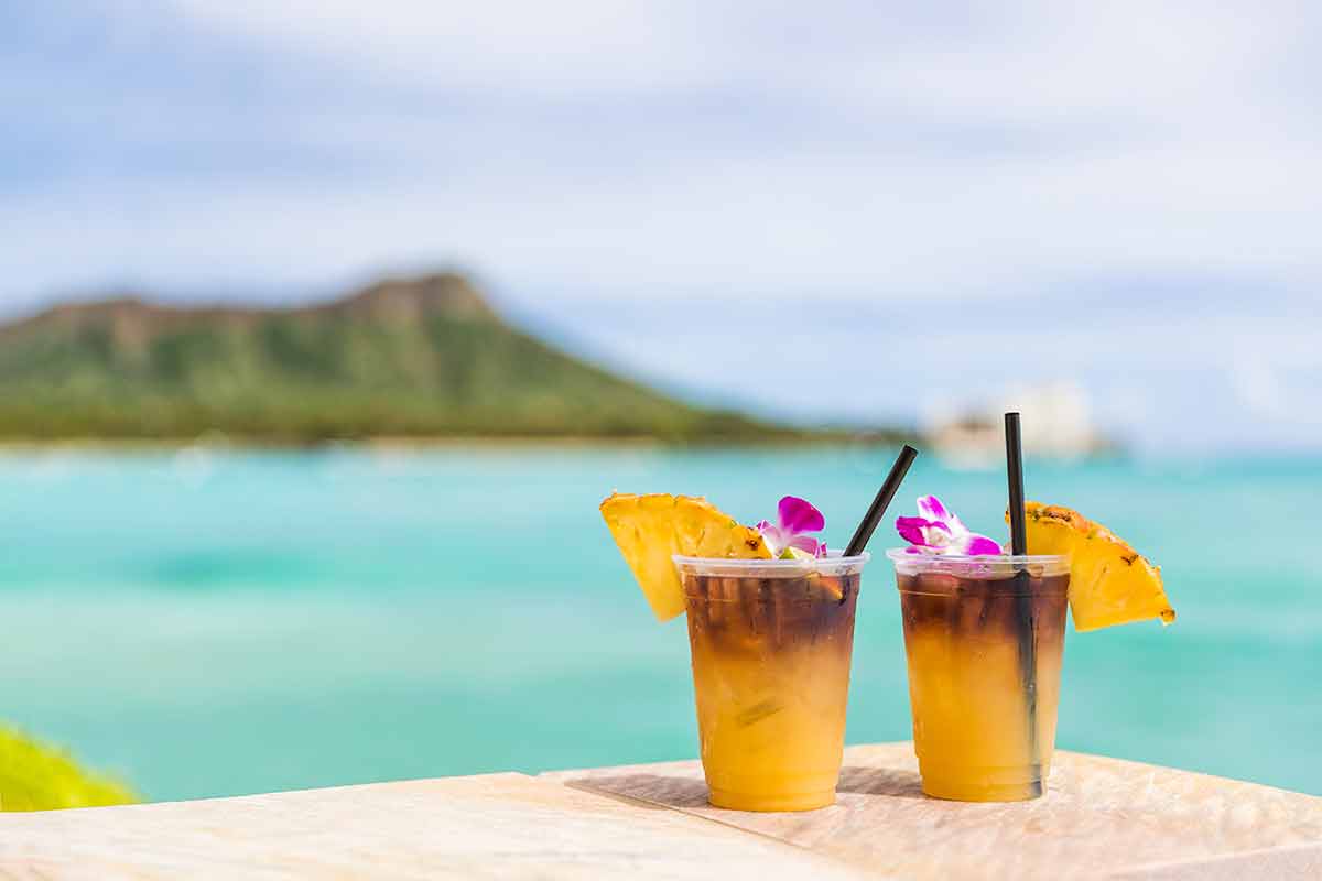 Hawaii Mai Tai Drinks On Waikiki Beach Bar