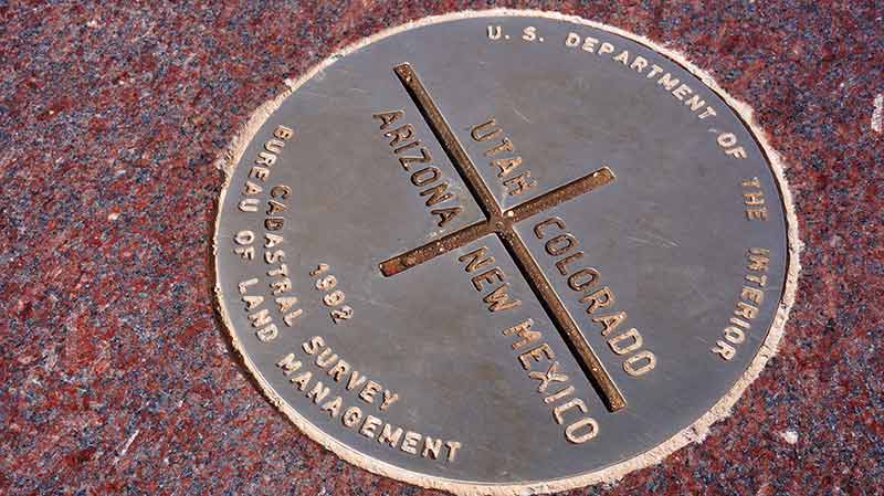 Metal Plate Of Four Corners In USA