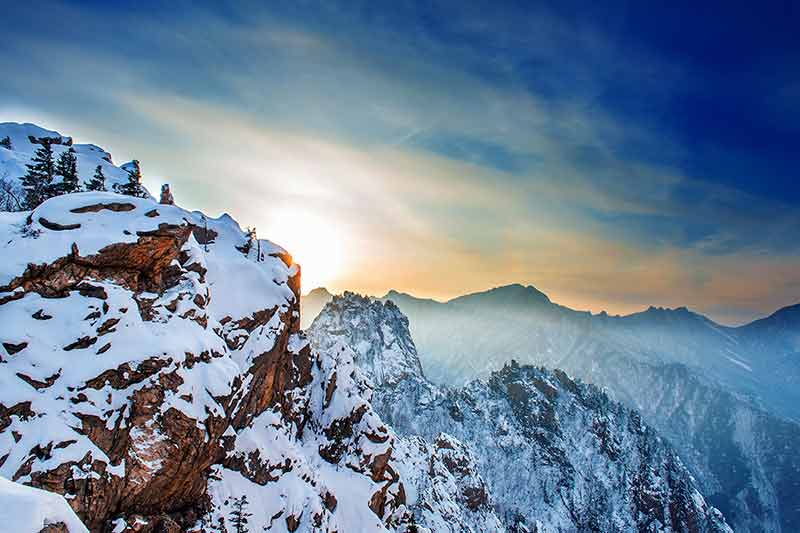 Seoraksan In Winter With Sunset,Famous Mountain In Korea
