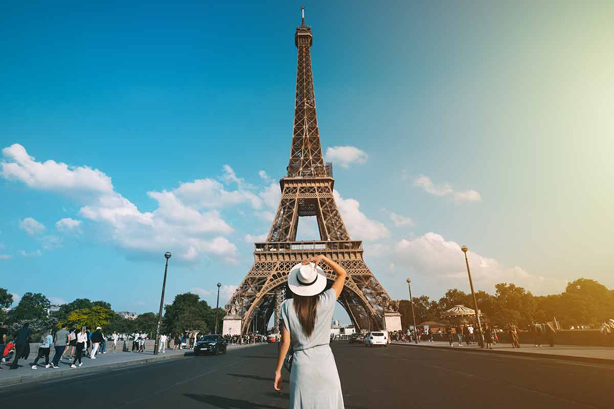 Esteem Tour Eiffel