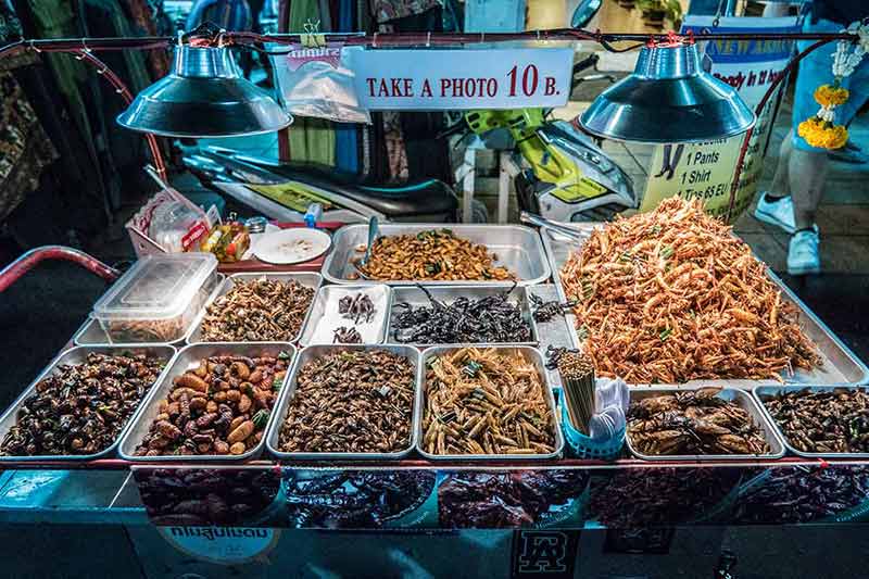 where to eat in bangkok at night