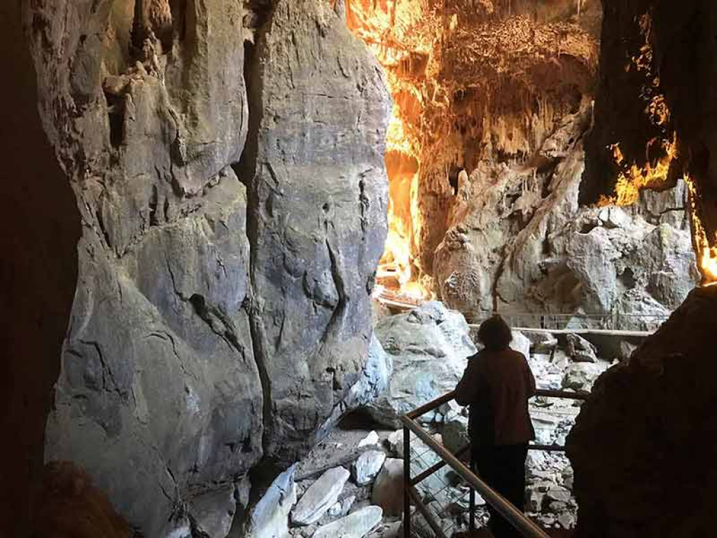 wombeyan caves